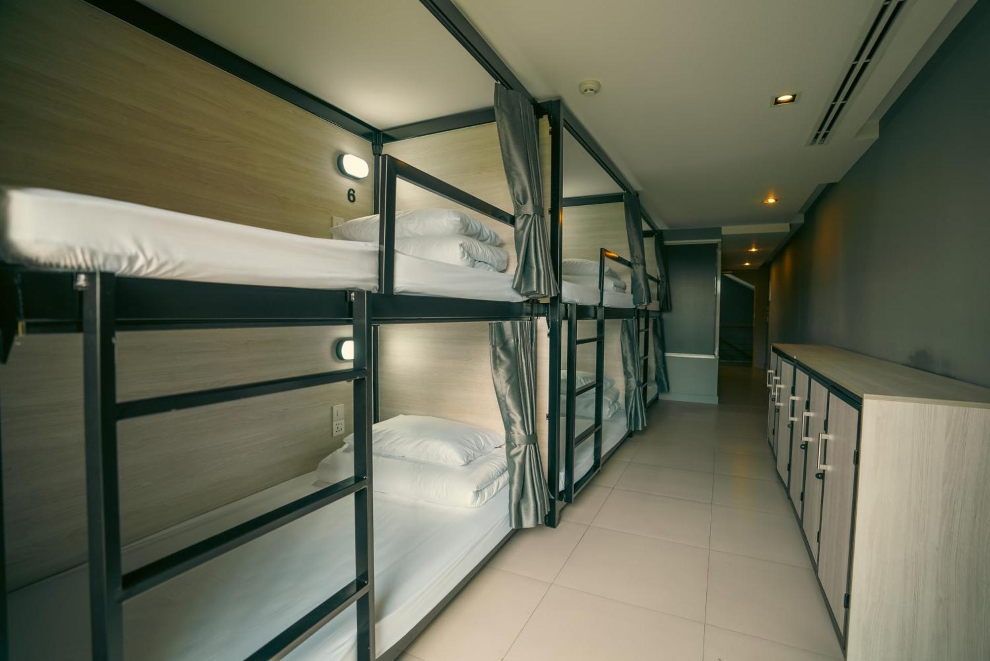 Hostel Mad Monkey Phuket Patong Exterior foto